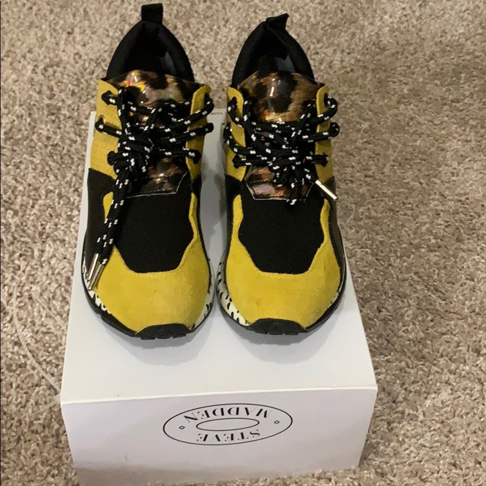WMNS Steve Madden